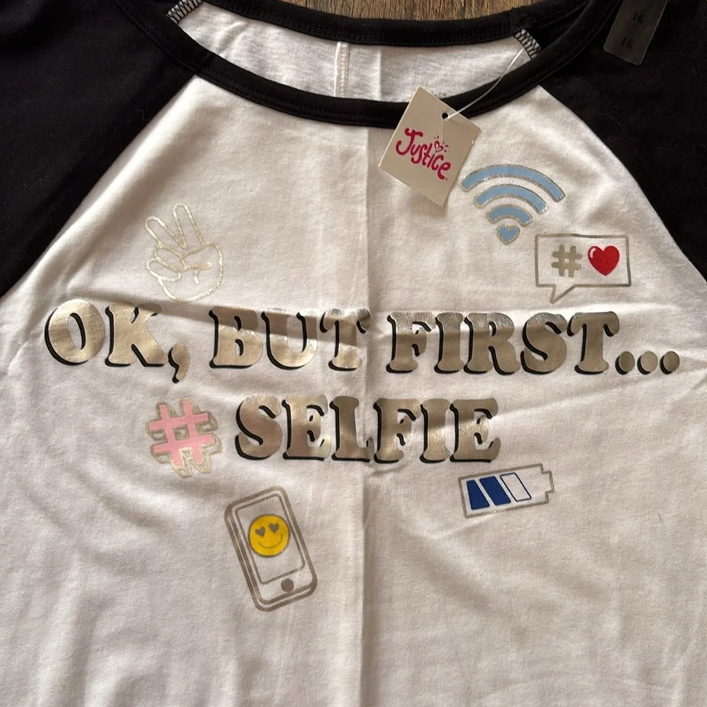 Justice black and white selfie graphic tee NWT
